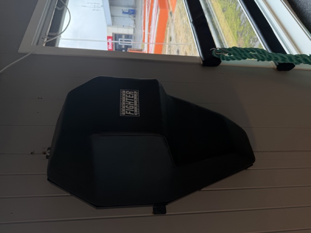 Fighter wallbag angle